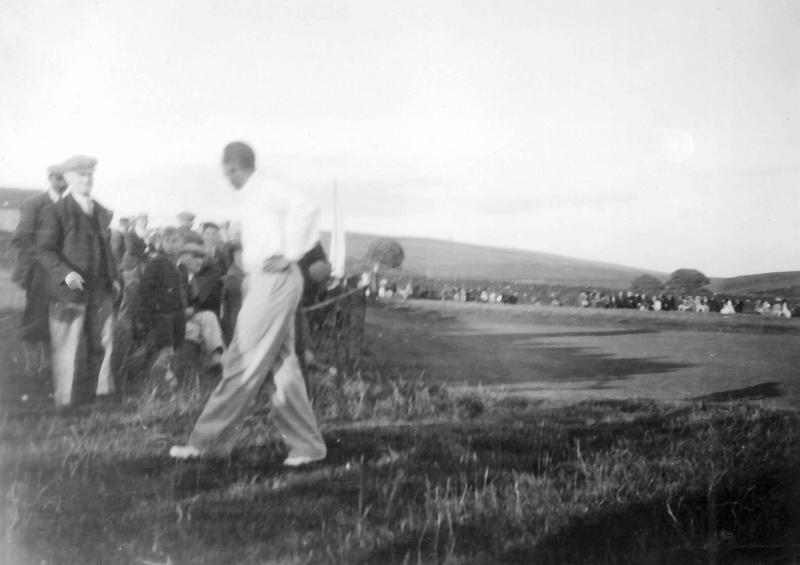 Learie Constantine at Long Preston.jpg - Leary Constantine - playing cricket at Long Preston Date thought to be 1933.